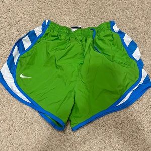 Nike small tempo running shorts